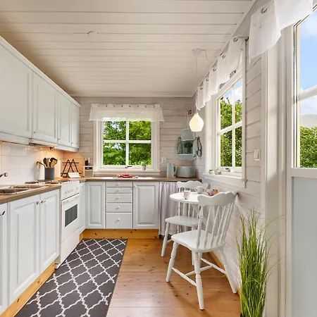 Fjord Direkt Am Ufer Des Dalsfjord Tatil Evi Lauvstad