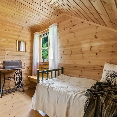 Tatil Evi Fjord Direkt Am Ufer Des Dalsfjord *