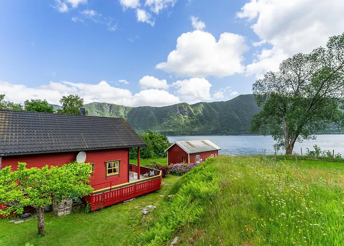 Fjord Direkt Am Ufer Des Dalsfjord Lauvstad