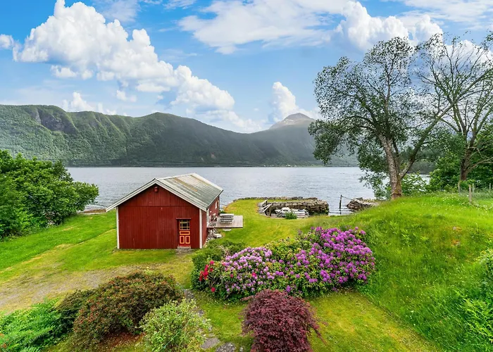 Fjord Direkt Am Ufer Des Dalsfjord בית נופש *